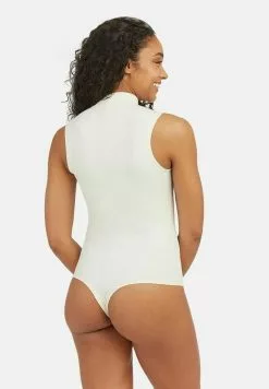 Spanx YOURSELF MOCKNECK - Body - Parchment 10 Spanx YOURSELF MOCKNECK - Body - Parchment -Spanx Verkaufsshop 138e5f3ec6f842cabe682edca87ed3fa
