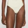 Spanx COTTON COMFORT THONG - String - Oatmeal 2 Spanx COTTON COMFORT THONG - String - Oatmeal -Spanx Verkaufsshop 49c04a5f094547718285f06fb9be24d4