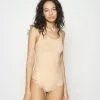 Spanx THINSTINCTS THONG BODYSUIT - Body - Soft Nude -Spanx Verkaufsshop 58f0cb73098e478b9c004a1bc2e3cd8f