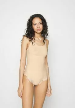 Spanx THINSTINCTS THONG BODYSUIT - Body - Soft Nude