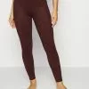 Spanx Leggings - Strümpfe - Dark Terracotta 1 Spanx Leggings - Strümpfe - Dark Terracotta -Spanx Verkaufsshop 5f3819a5882c41b0995d1cb9e1214ccf