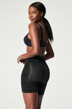 <!-- Mp_trans_schedule_disable_start Remove 1034 -->Spanx<!-- Mp_trans_schedule_disable_end Remove 1034 --> SPANX® Firm Control Oncore Mittellange Shorts -Spanx Verkaufsshop 675 648s3