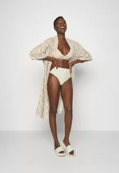 Spanx COTTON COMFORT THONG - String - Oatmeal -Spanx Verkaufsshop 7cc3cef66531481d8ffad7364df6000a