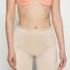 Spanx THINSTINCTS 2.0 GIRLSHORT - Shapewear - Champagne Beige -Spanx Verkaufsshop 9adf430c9cdf4948aa6dd95d8c174fd1