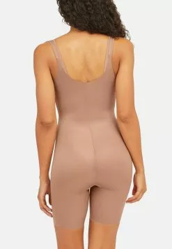 Spanx THINSTINCTS® 2.0 OPEN-BUST MID-THIGH BODYSUIT - Body - Café Au Lait -Spanx Verkaufsshop 9b6eef47ce3b43f9939914db70be9461
