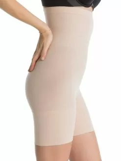 Spanx Power Series Higher Power Short 8 Spanx Power Series Higher Power Short -Spanx Verkaufsshop Spanx Power Series Higher Shaping Short mit Bein beige 2745 SOFTNUDE 2
