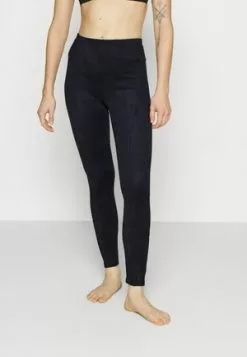 Spanx SEAMLESS ECOCARE - Leggings - Strümpfe - Very Black 13 Spanx SEAMLESS ECOCARE - Leggings - Strümpfe - Very Black -Spanx Verkaufsshop f40d79b585af466db27d59e122f1dd88
